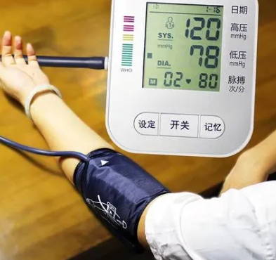 bf8000b全自动臂式电子血压计