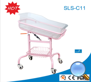 可倾婴儿床